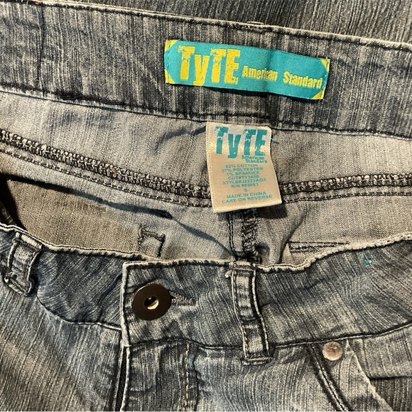 TYTE AMERICAN STANDARD JEANS SIZE 5 GENTLY WORN - Picture 3 of 3